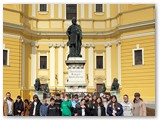 1 Nagyvárad Szent László szobránál